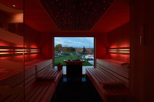 Landhotel Haringerhof mit Saunawelt und Naturbadeteich in 格拉芬豪森