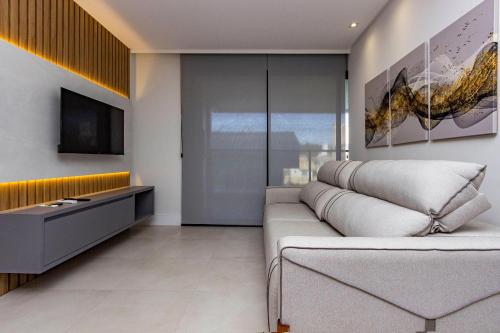 Adra 101 - Apartamento no centro de Bombinhas - Rooftop com piscina e academia - À poucos metros da praia., Bombinhas (foto 6)
