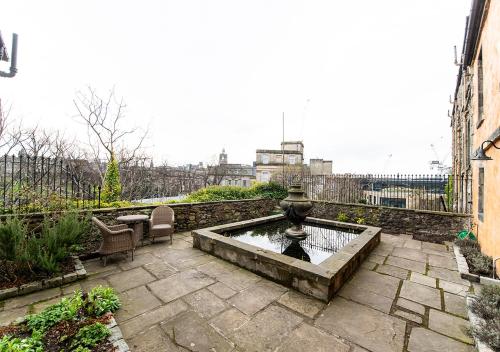 The Rock House - Historic Gem in the Heart of the City 4