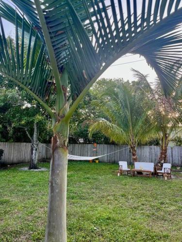 Central Nautical Themed 4 bed 2 bath Home in Fort Lauderdale, USA