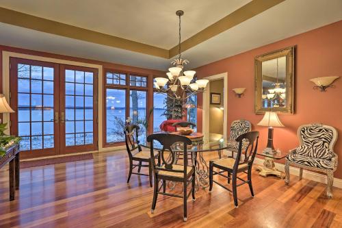 Stunning South Hero Home on Lake Champlain with View in South Hero, USA