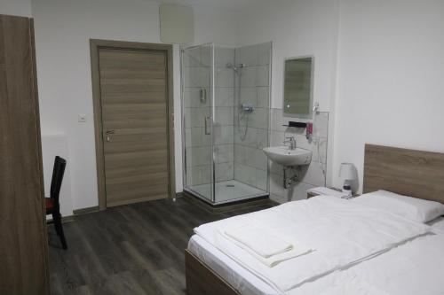 Double Room with Shared Toilet