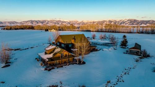 Gallatin River Lodge - Accommodation - Bozeman