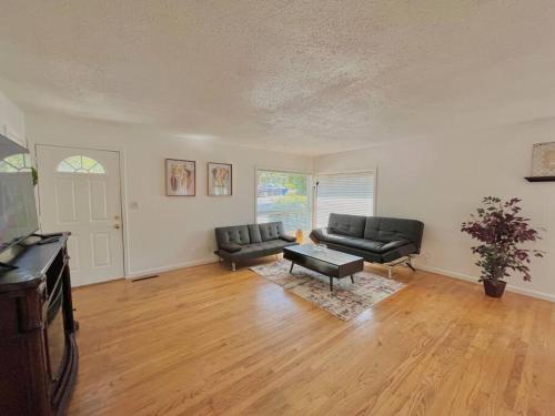 3BR and 2BA home in Seatac.