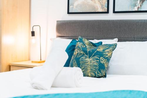 Aqua-Themed 2 Bedroom Cosy Apartment - City Centre