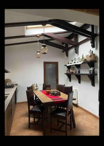 Konyha, Casa Darul Bunicii in Breaza