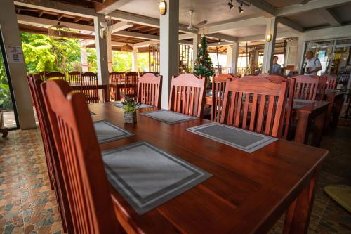 Nakorn River View Guesthouse, Restaurant and Caf`e in Champasak