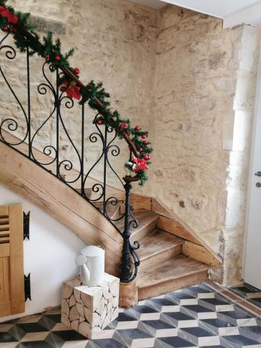 Gîte des Frangines (Gite des Frangines) in Šemilī Surjona