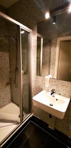 ALFA Hotel - image 7