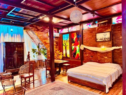 Woodhouse BnB near Cochin Airport