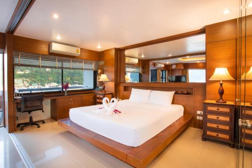 Patong Tower Holiday Rentals M1501