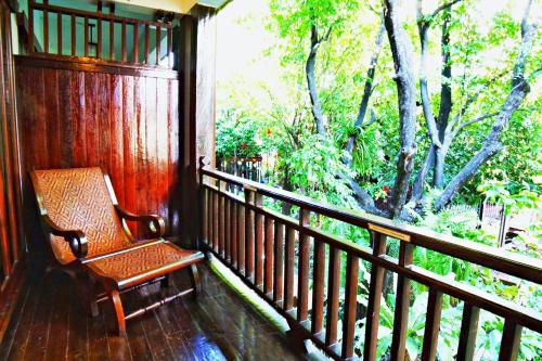 room detail thumbnail 1