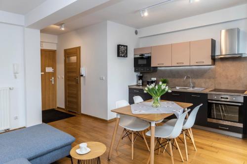 One-Bedroom Apartment image 10