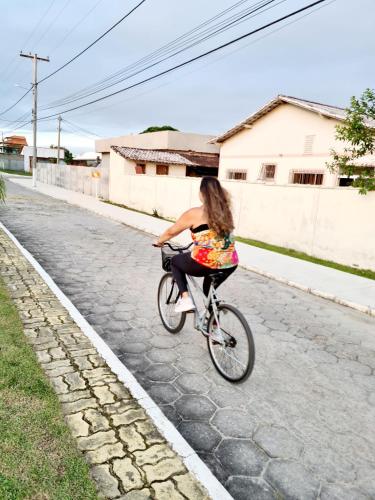 Casa em Condomínio com Piscina Privativa