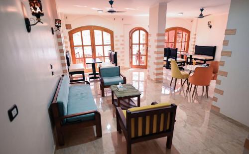 Facilities, Kana Kato in Aswan