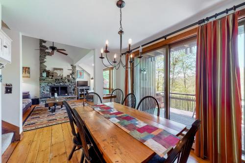 Rivendell Home at Hawk Mountain in Plymouth, USA