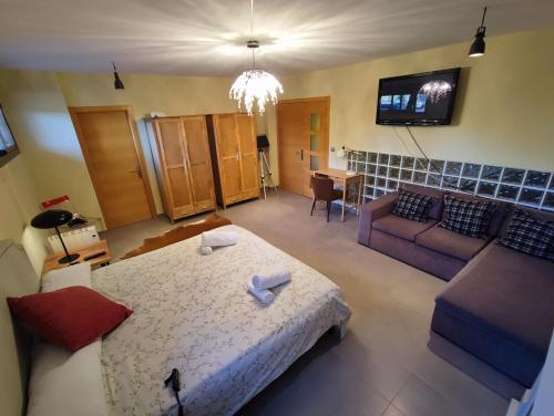 Villa Aguilas Club Guest house Room Type - Deluxe Queen Suite