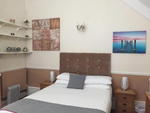 Diamonds Villa Room Type - Double Room with Private Bathroom