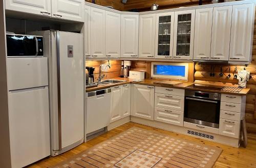 Luxury Villa Rahavaara Room Type - Three-Bedroom House Luxury Villa Rahavaara Room Type - Three-Bedroom House