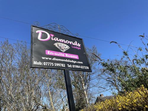 Diamonds Lodge near York Hospital - main image