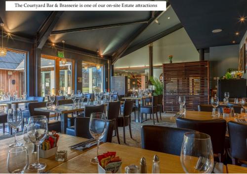 餐廳, Mains of Taymouth Country Estate 5* Gallops Apartments in 肯莫爾