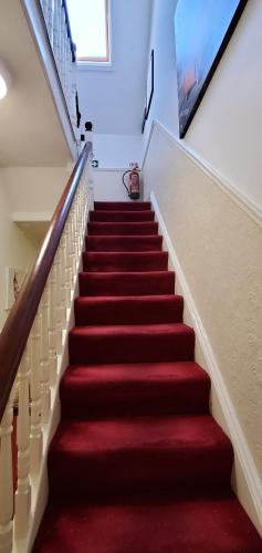 Diamonds Guest House - image 12