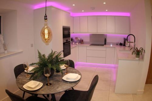 Konyha, Hideaway in Urswick