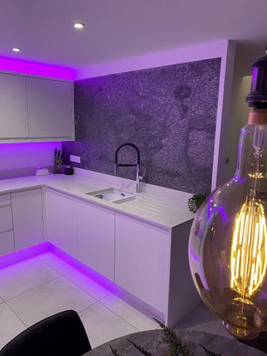 Konyha, Hideaway in Urswick