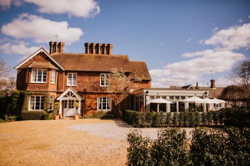 The Farmhouse at Redcoats - Accommodation - Stevenage