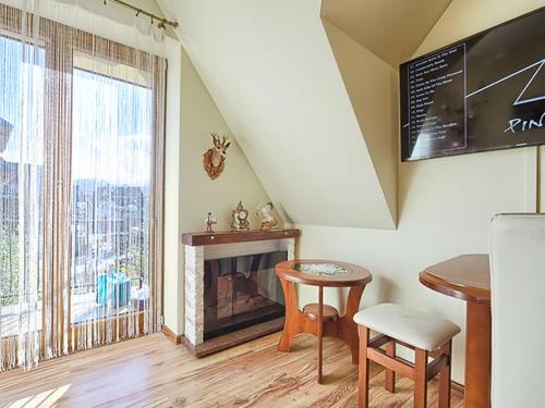 Apartment image 4