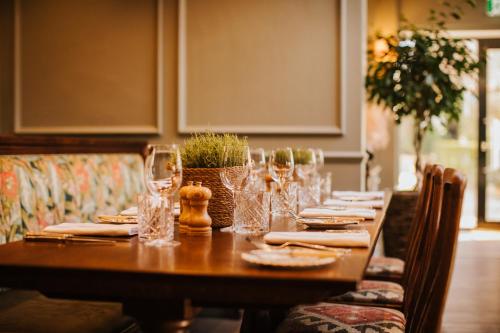 The Farmhouse at Redcoats - 레스토랑