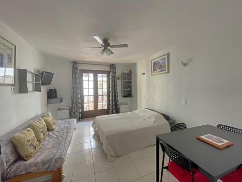 Studio Saintes-Maries-de-la-Mer, 1 pièce, 3 personnes - FR-1-475-50 - Location saisonnière - Saintes-Maries-de-la-Mer