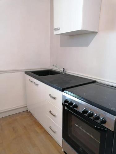 Appartement indépendant dans grande maison (Appartement independant dans grande maison) in Пуллі-сюр-Луар