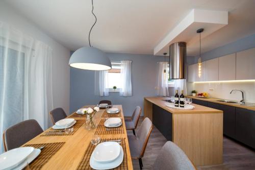 Luxury Villa Loma 2 - image 10