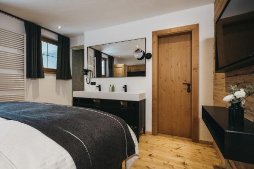 VAYA Seefeld, Landeck