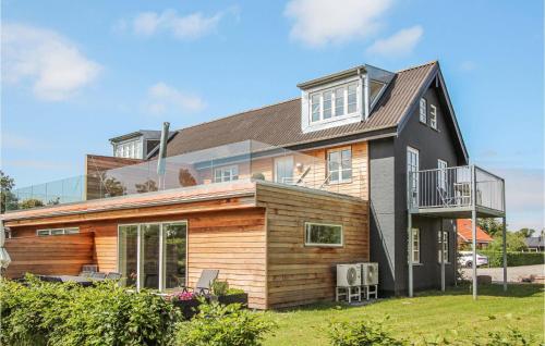  Cozy Apartment In Samsø With Kitchen in Ballen