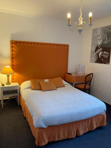 1 twin bed