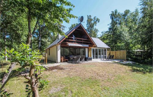 Awesome Home In Sams With 4 Bedrooms And Wifi