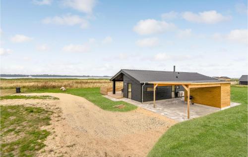  An Awesome Home In Storvorde With 4 Bedrooms And Wifi in Storvorde