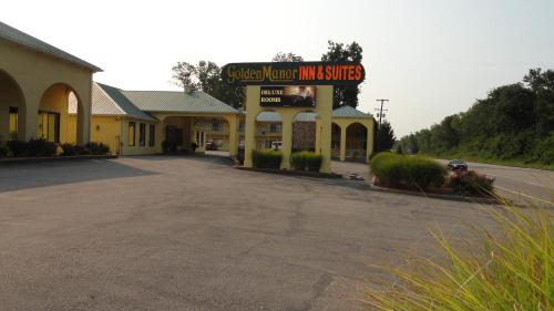 Golden Manor Inn & Suites