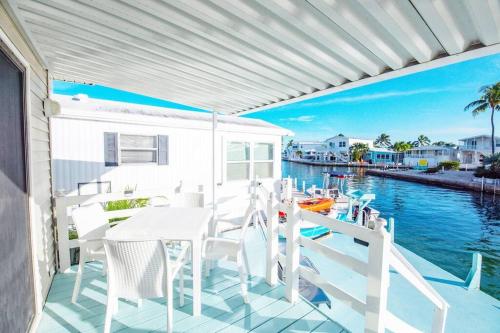 OCEANIA... water front cottage retreat ~ in Cudjoe Key (FL)