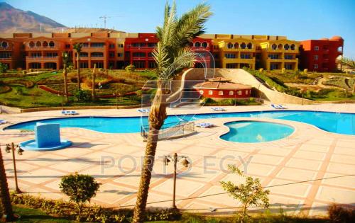 2 Bedroom Ground floor Chalet with Terrace - Porto Sokhna - Families Only