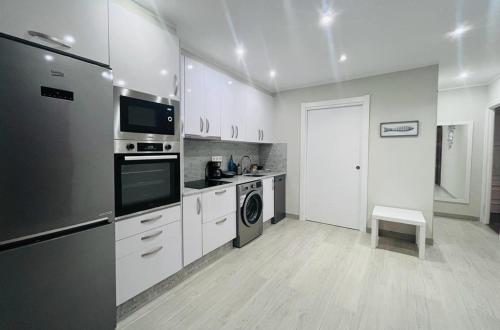 Apartamento Adosado Con Terraza En Playa America, Nigran - Nigrán