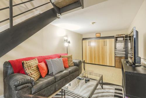 2193 Arapahoe St Unit 17 in Denver, USA