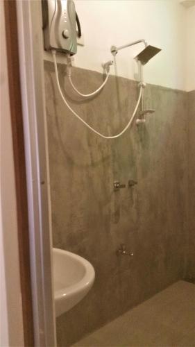 Double Room with Private Bathroom image 1