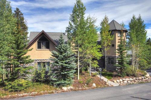 Ski Home Castle image