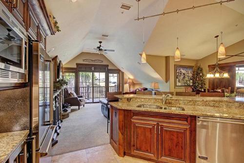 Crystal Peak Penthouse in Breckenridge (CO)