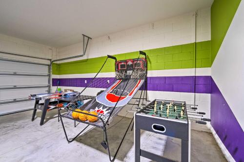 Davenport Home with Outdoor Pool Near Disney! in Davenport, USA