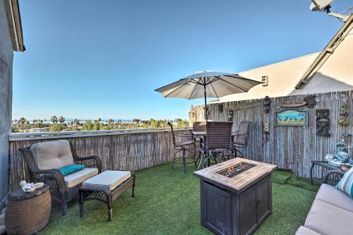 Walk to Ventura Beach: Comfy Home w/ Ocean Views - Ventura Harbor, CA