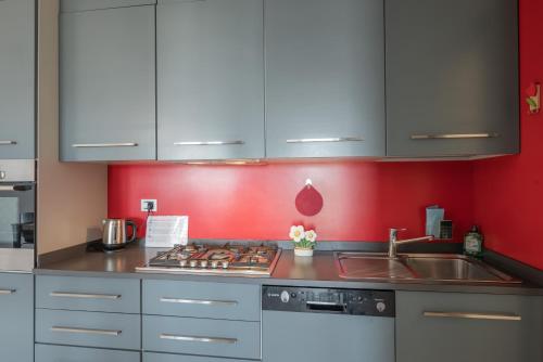  Cappella degli Scrovegni Grey Apartment in Padua